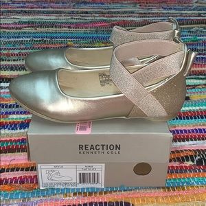 🆕Tap Glitz Shimmer Gold Shoe / Kenneth Cole / Sz1